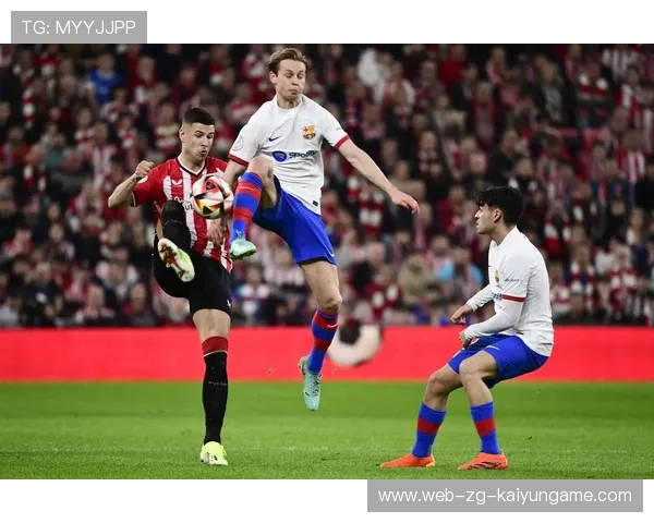 巴萨中路逼抢成功，佩德里回传制造入球